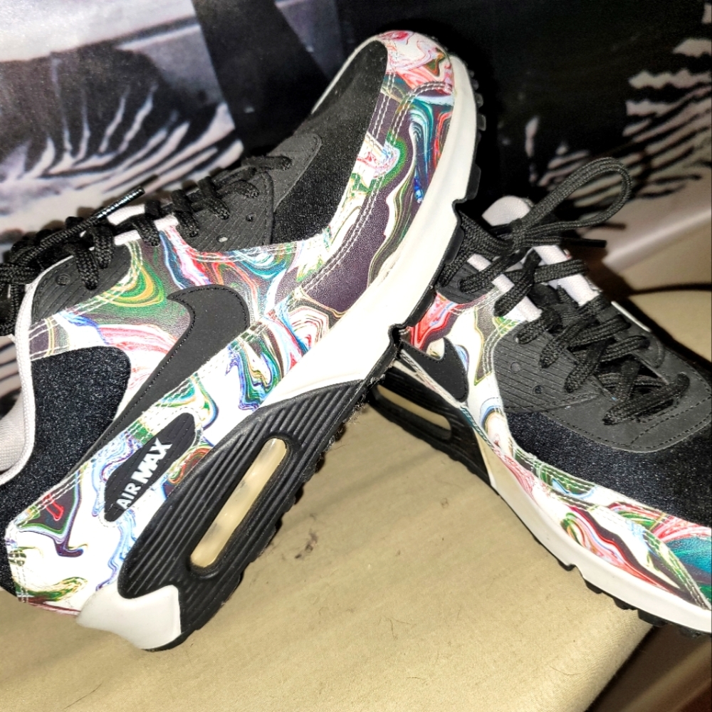 AirMax size 9 1/2